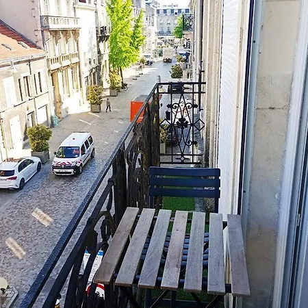 511 1er Etage Plein Centre ランス